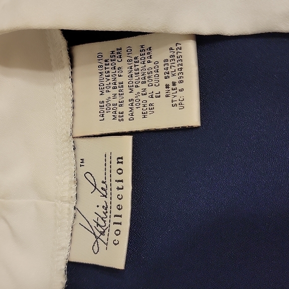 𝅺KATHIE Lee 2 piece navy blue trimmed in white pantsuit size medium - Picture 4 of 10